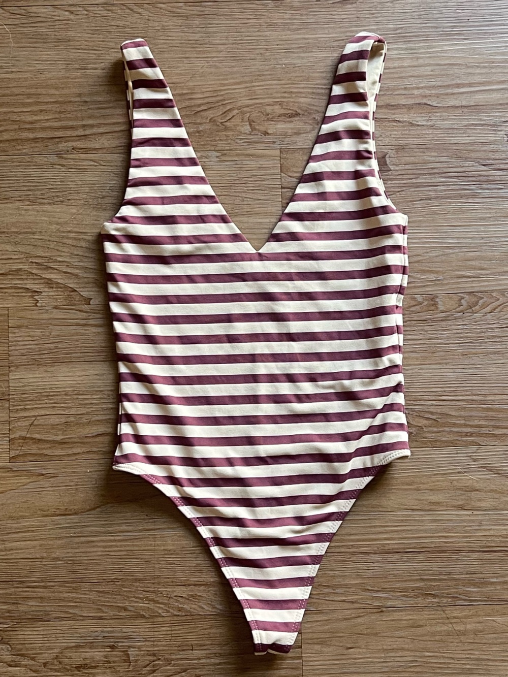 Aritzia Babaton Striped Body Suit in Burgundy and Cream
